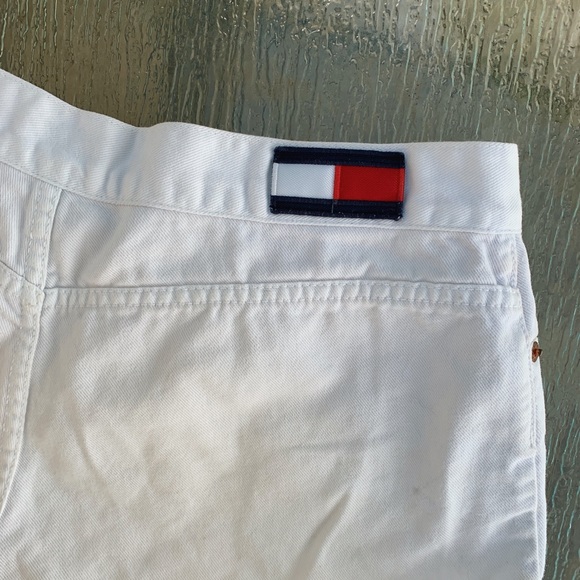 white tommy hilfiger shorts - Picture 4 of 6